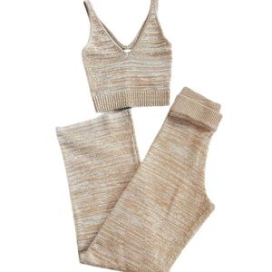 DISSH Beige Knit Set